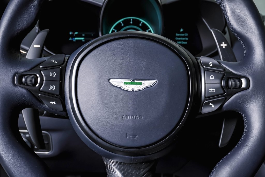 2022 Aston Martin DBS Superleggera 29