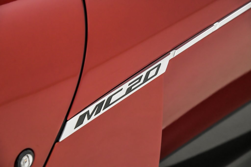 2022 Maserati MC20 Coupe 6