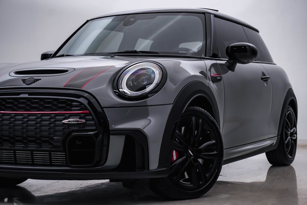 2023 MINI John Cooper Works Signature 2