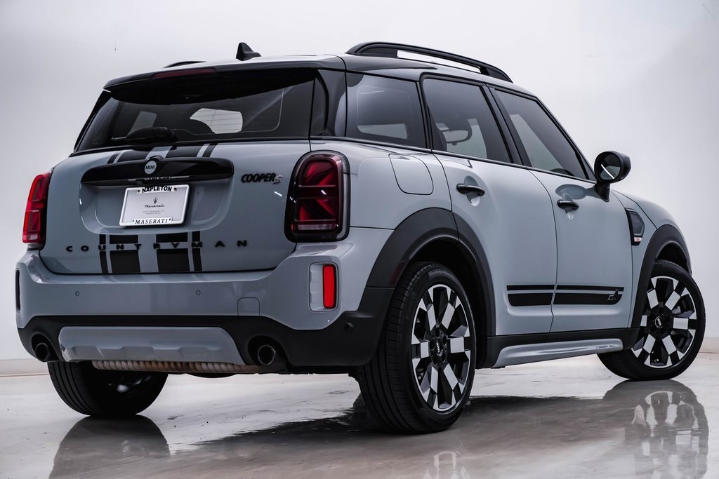 2023 MINI Cooper S Countryman Iconic 2.0 10