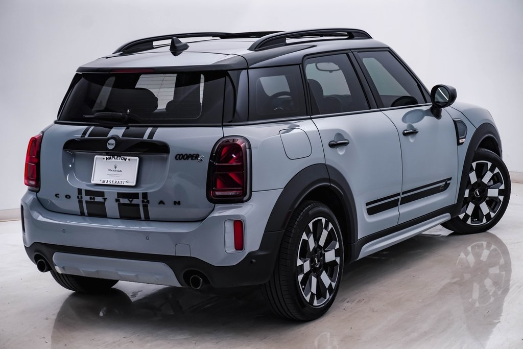 2023 MINI Cooper S Countryman Iconic 2.0 12