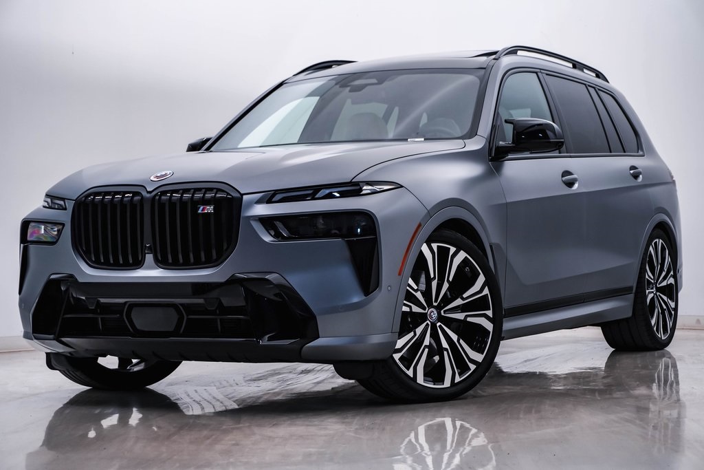 2023 BMW X7 M60i 1