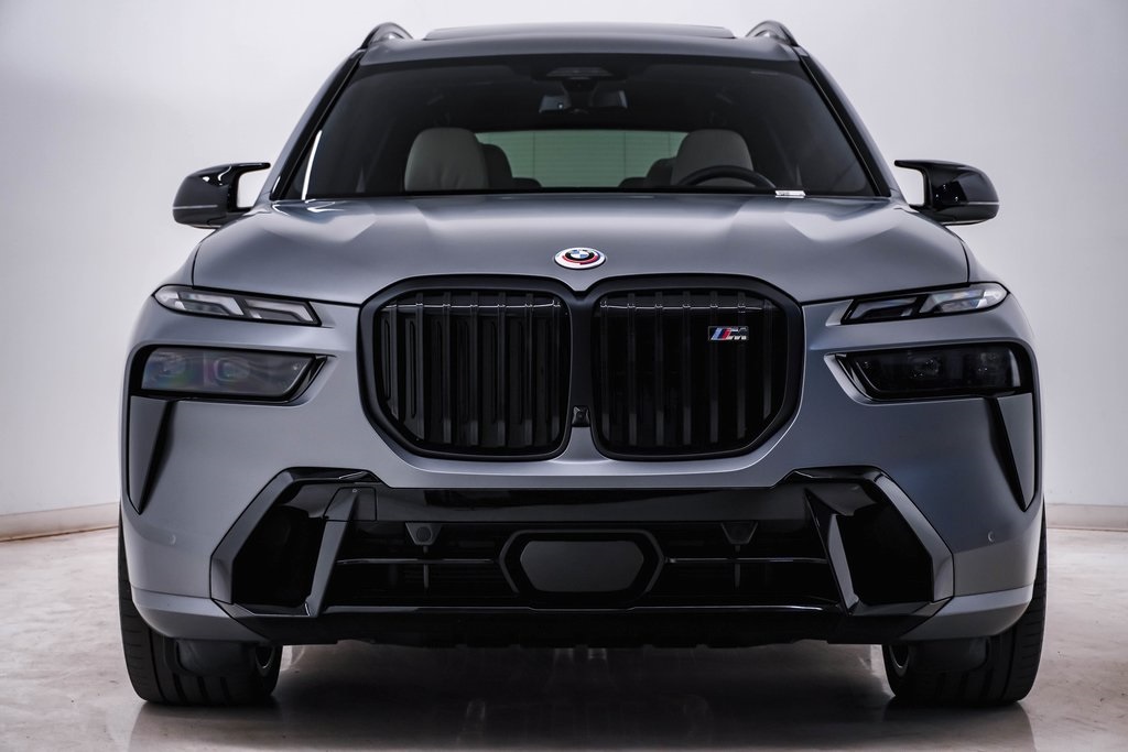 2023 BMW X7 M60i 6