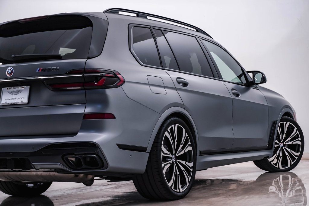 2023 BMW X7 M60i 10