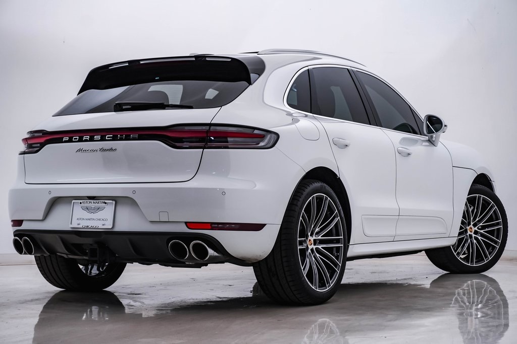 2021 Porsche Macan Turbo 8