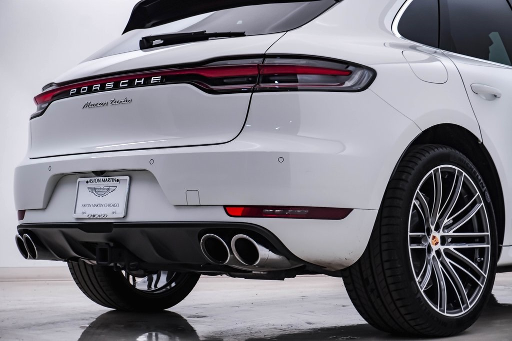 2021 Porsche Macan Turbo 11