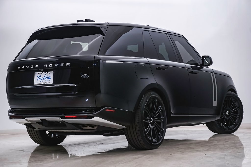 2023 Land Rover Range Rover SE 9