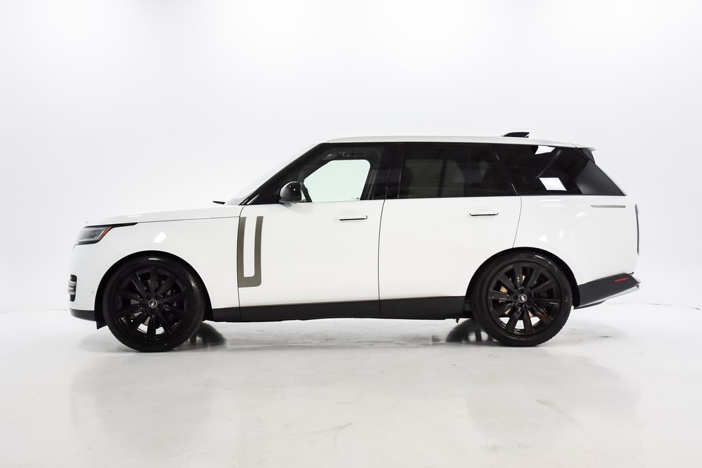 2023 Land Rover Range Rover SE 31