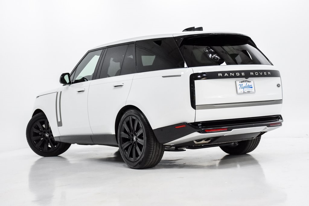 2023 Land Rover Range Rover SE 32