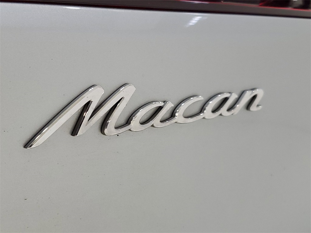 2021 Porsche Macan Base 7