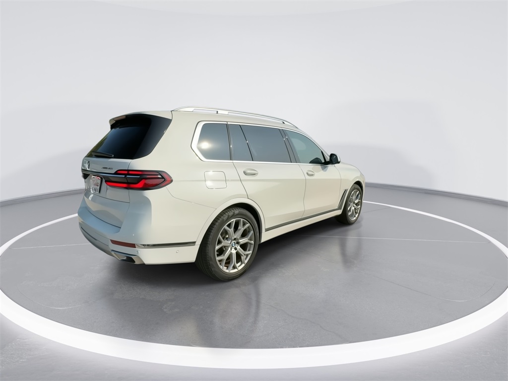 2023 BMW X7 xDrive40i 11