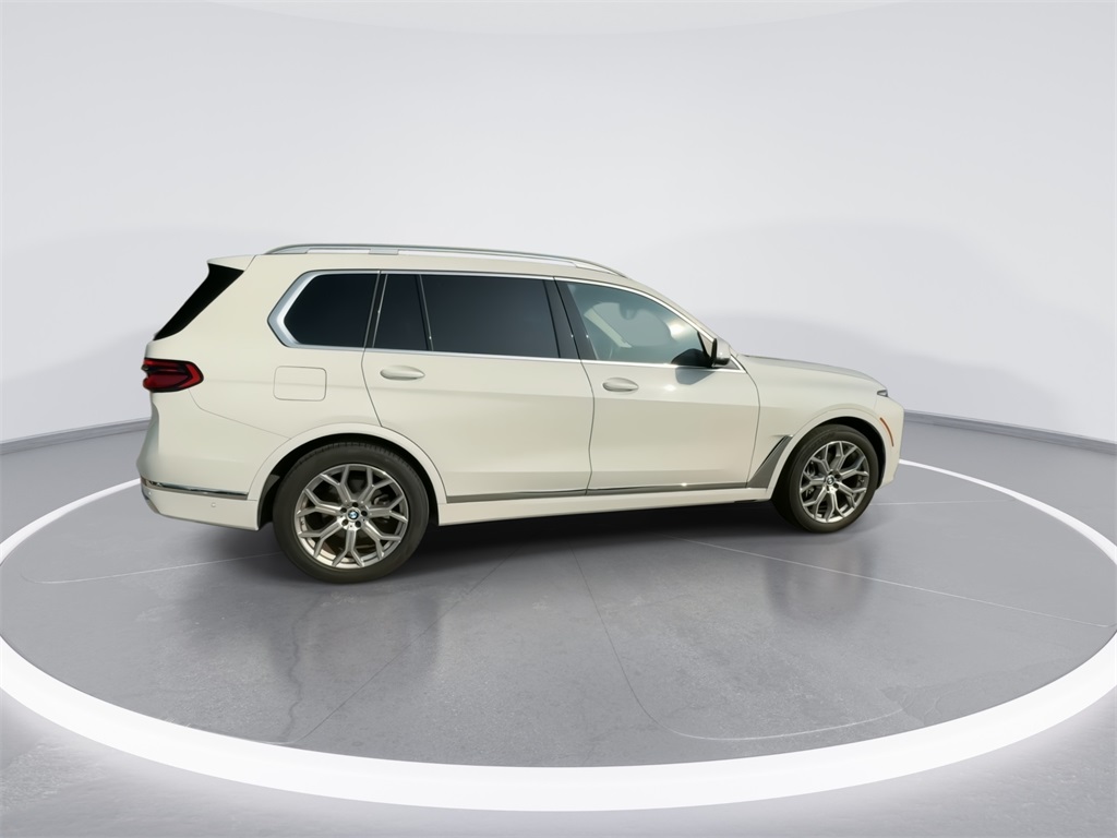 2023 BMW X7 xDrive40i 12