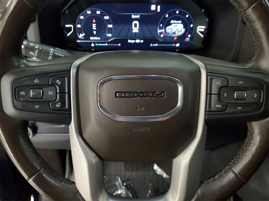 2022 GMC Yukon Denali 10