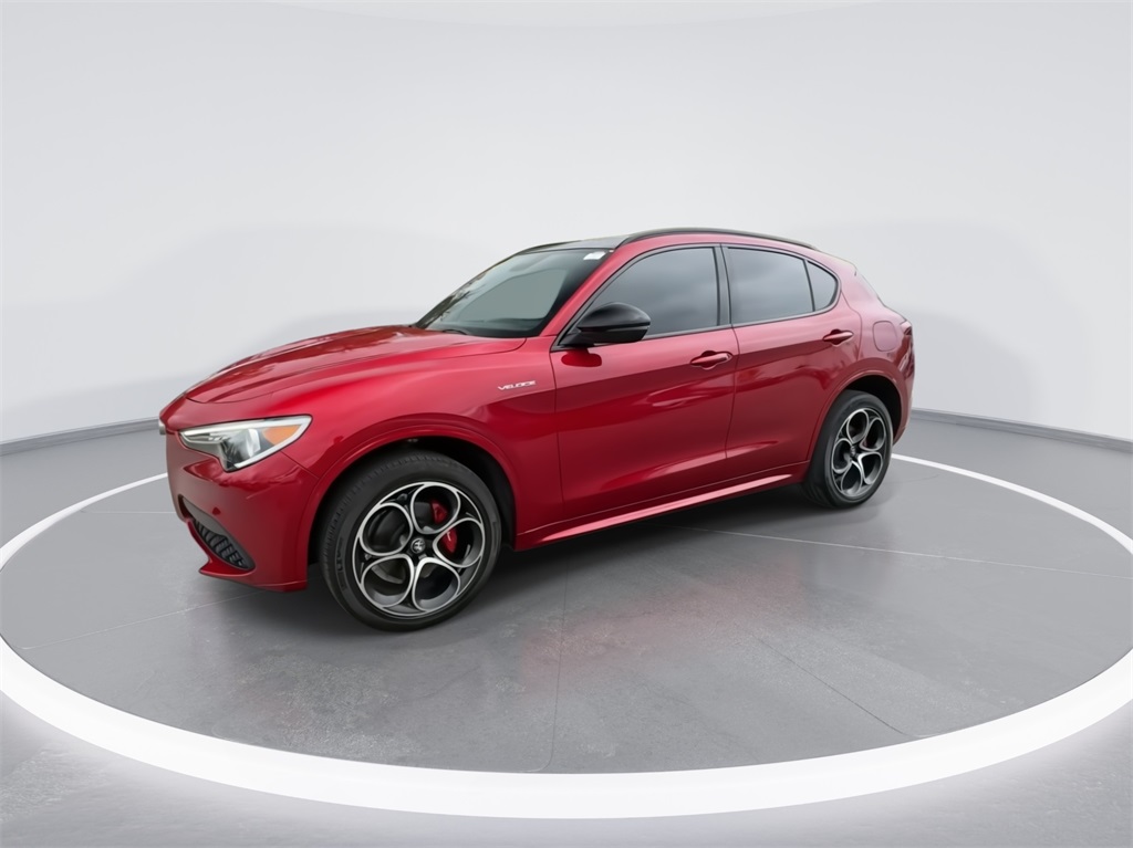 2022 Alfa Romeo Stelvio Veloce 5