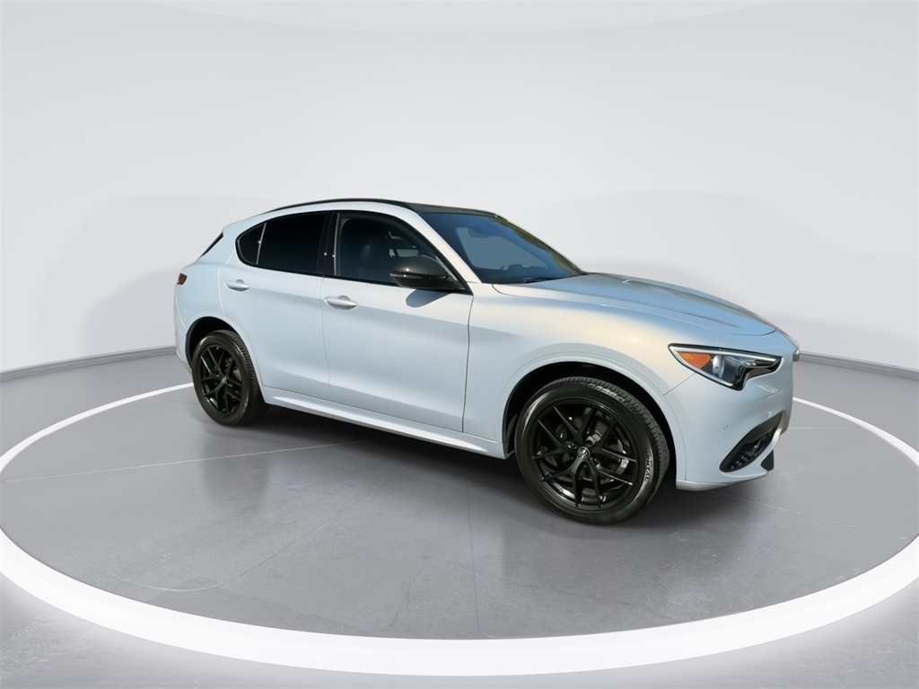 2021 Alfa Romeo Stelvio Ti Sport 2