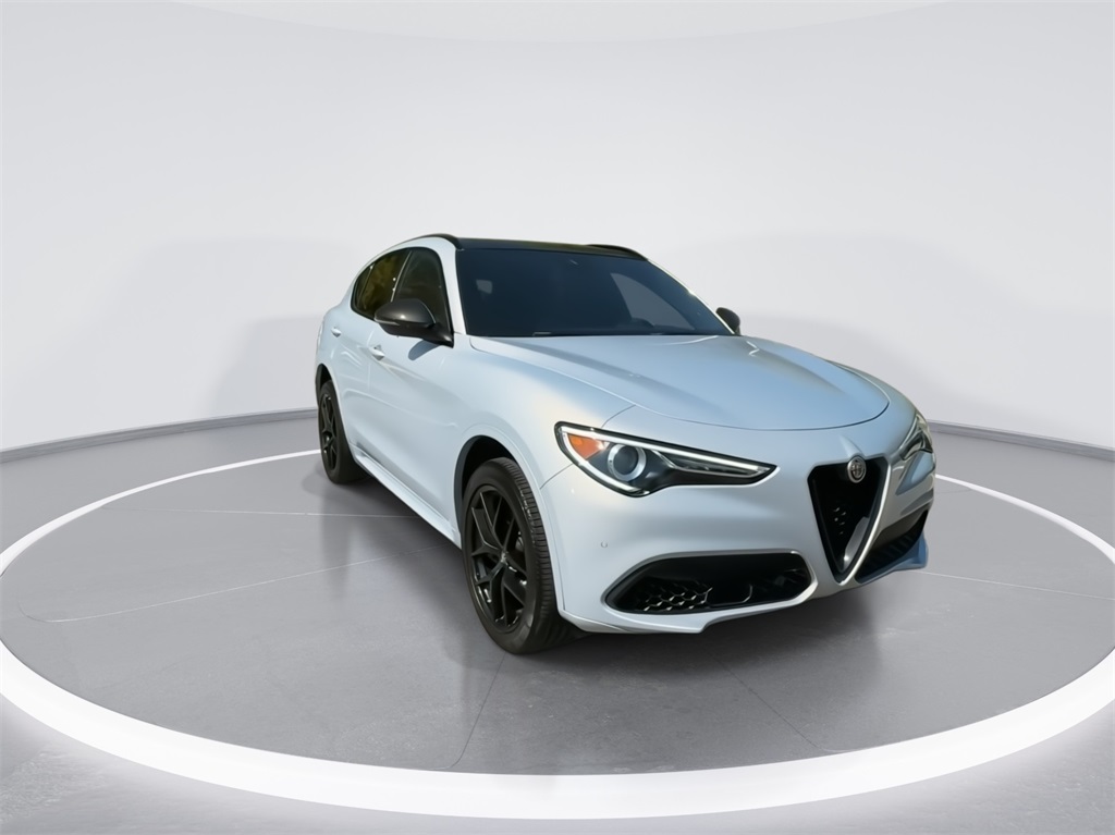 2021 Alfa Romeo Stelvio Ti Sport 3