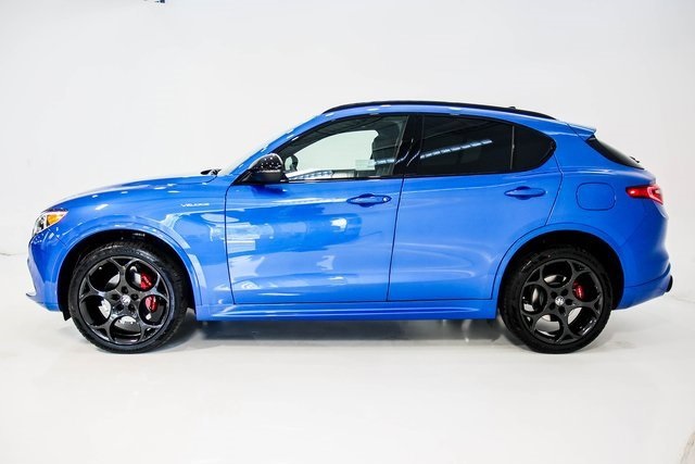 2023 Alfa Romeo Stelvio Veloce 3