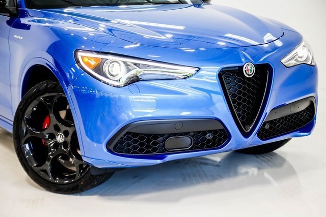 2023 Alfa Romeo Stelvio Veloce 26