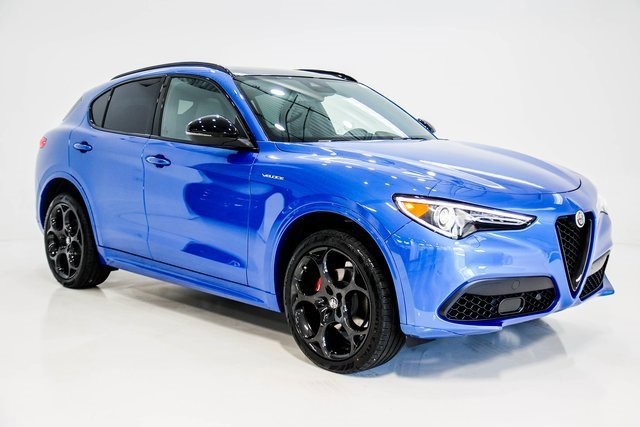 2023 Alfa Romeo Stelvio Veloce 27