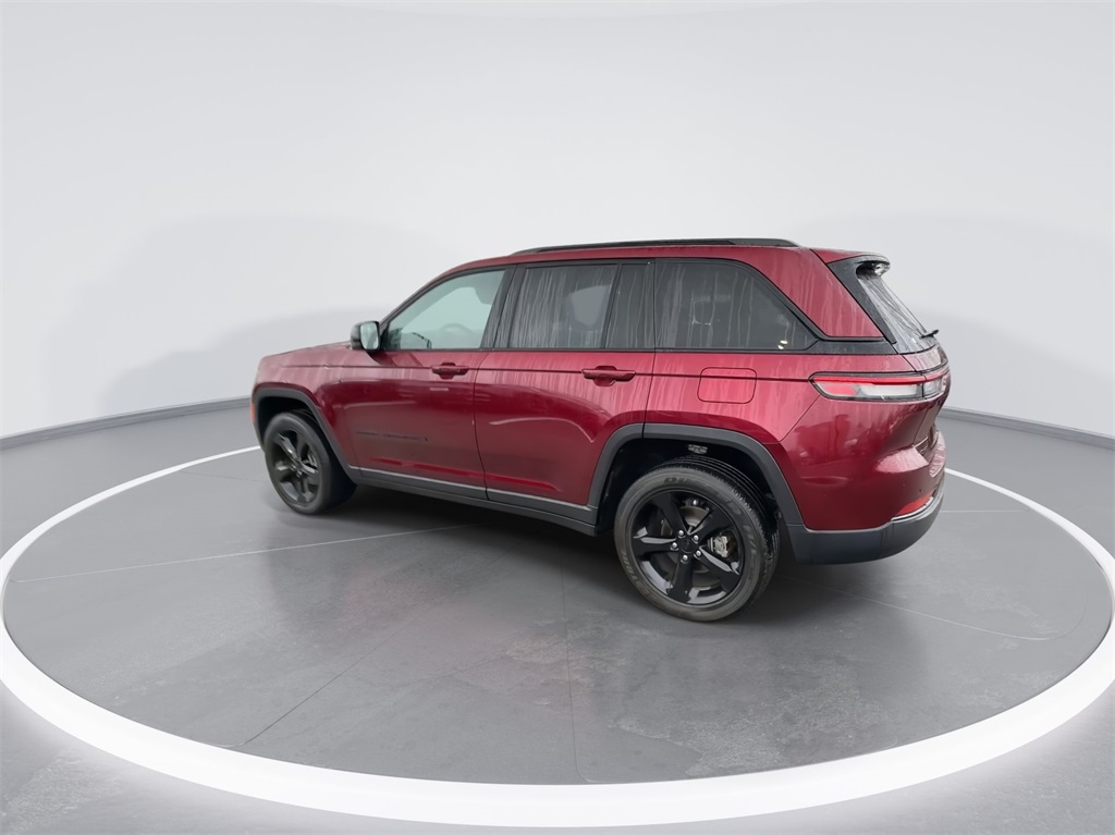 2023 Jeep Grand Cherokee Altitude 7