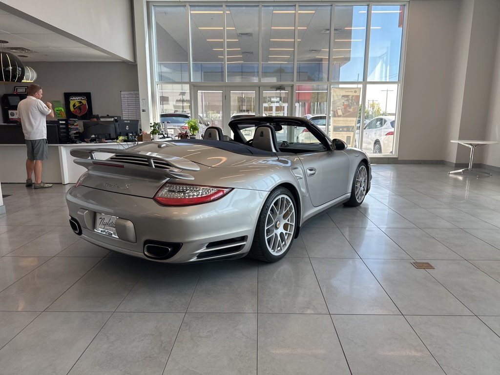 2012 Porsche 911 Turbo S 6