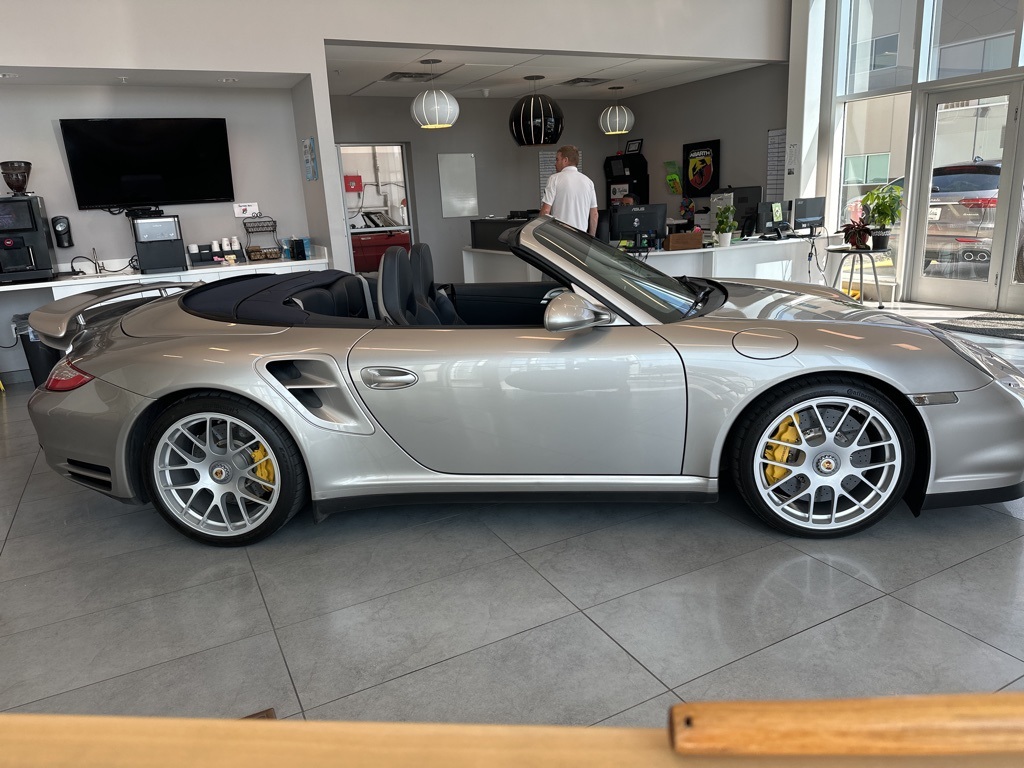 2012 Porsche 911 Turbo S 7