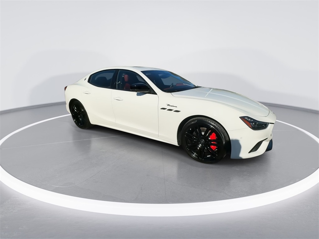 2022 Maserati Ghibli Modena Q4 2