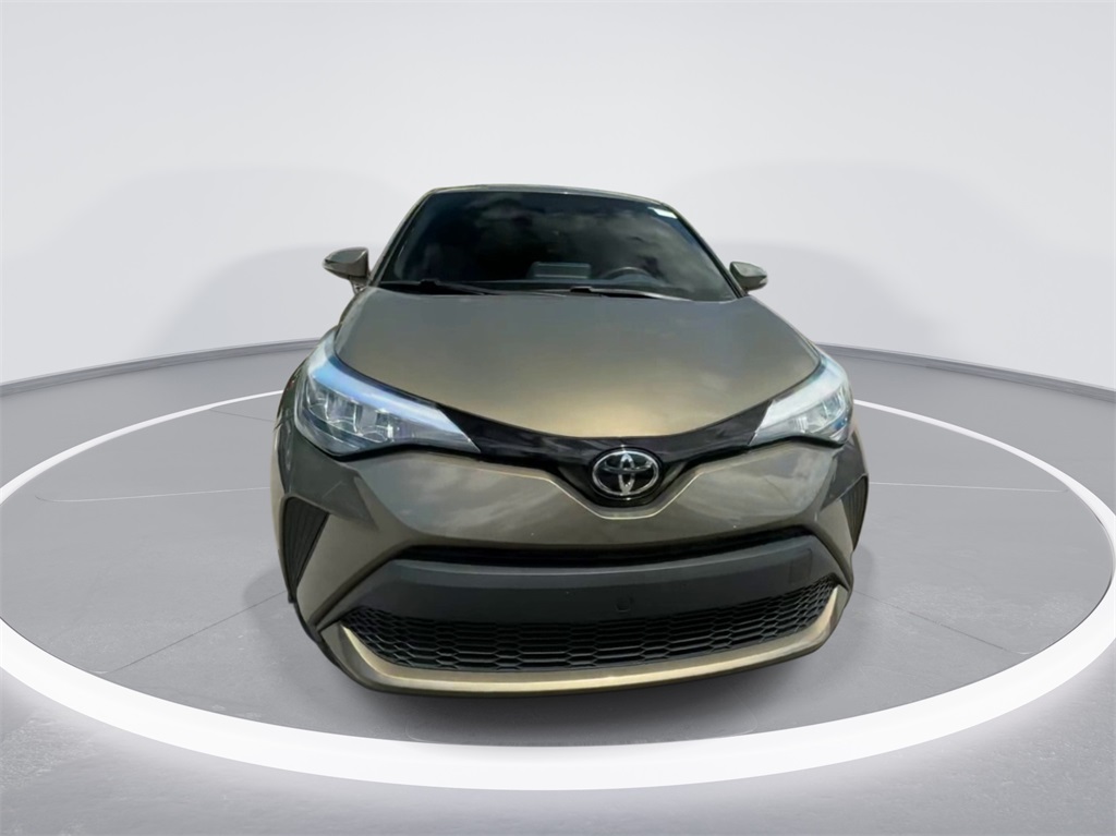 2021 Toyota C-HR XLE 2