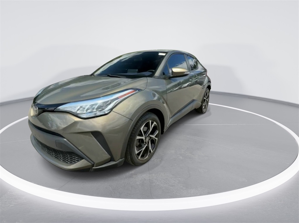 2021 Toyota C-HR XLE 3