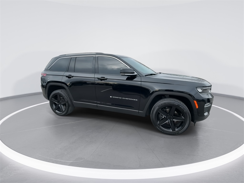 2022 Jeep Grand Cherokee Limited 13