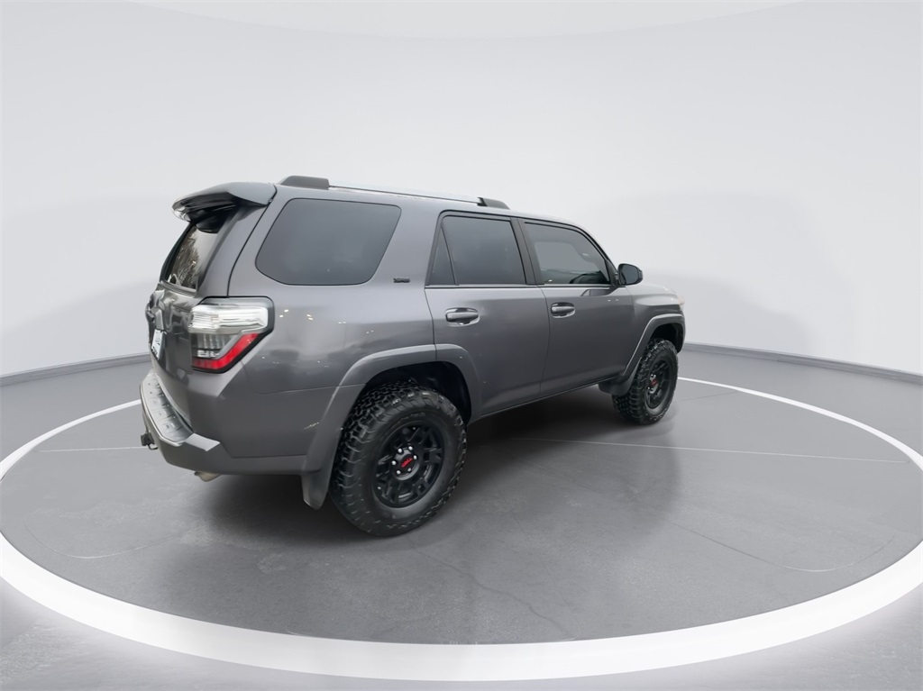 2020 Toyota 4Runner SR5 11