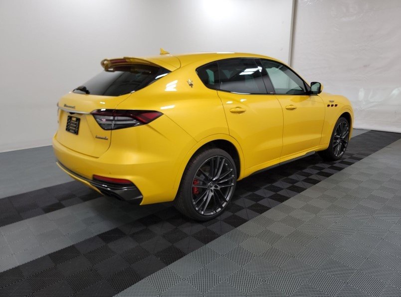 2022 Maserati Levante Trofeo 2