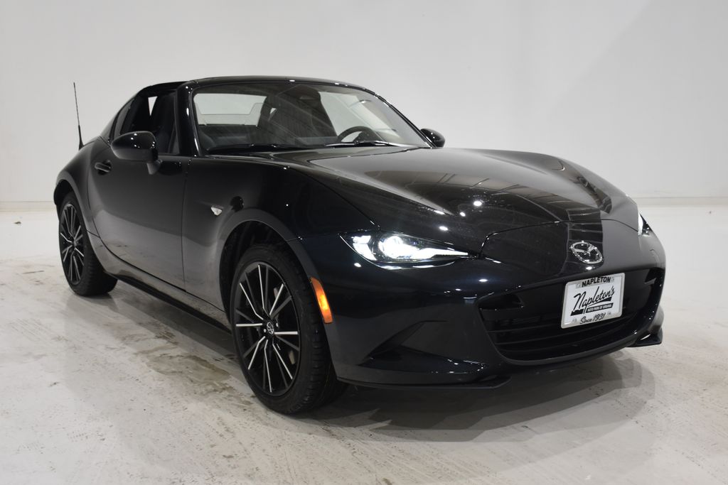 2024 Mazda MX-5 Miata RF Grand Touring 6