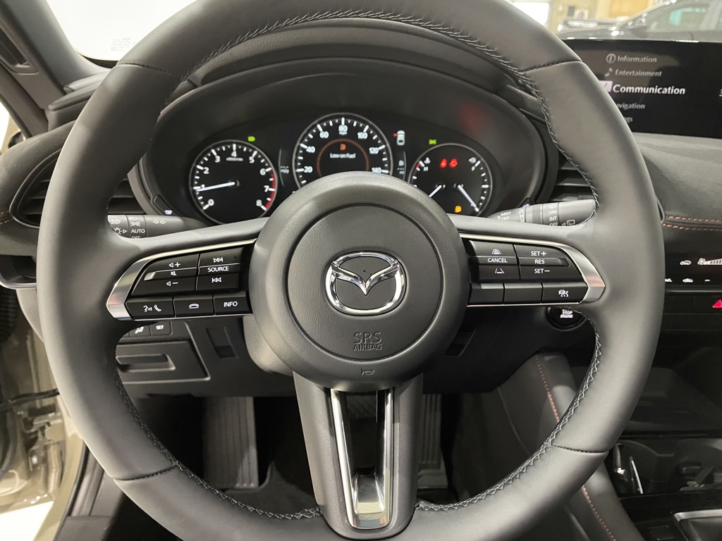 2024 Mazda Mazda3 Turbo Carbon Edition 10