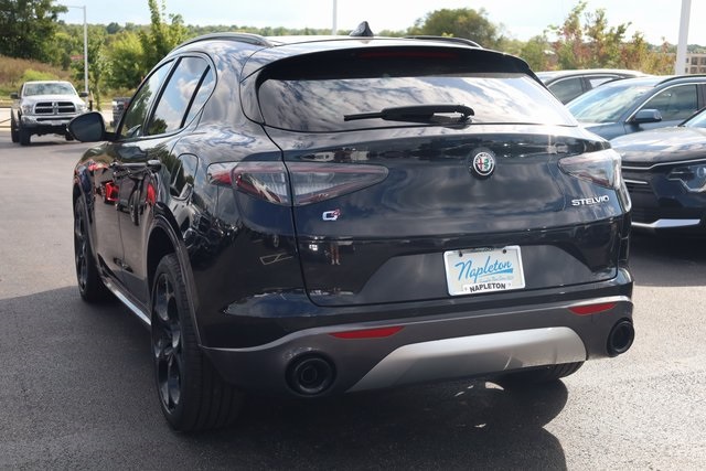 2024 Alfa Romeo Stelvio Ti 5