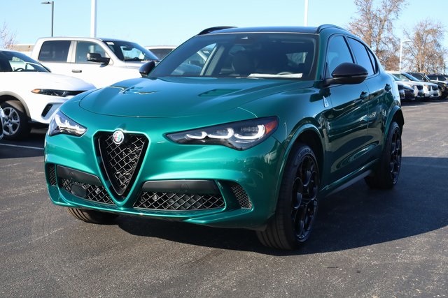 2024 Alfa Romeo Stelvio Quadrifoglio 4