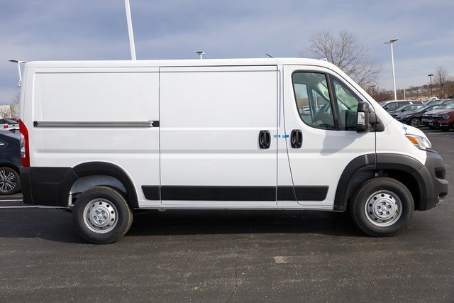 2023 Ram ProMaster 1500 Low Roof 4