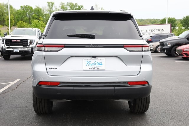 2024 Jeep Grand Cherokee Altitude X 6