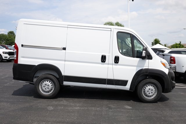 2024 Ram ProMaster 1500 Low Roof 3