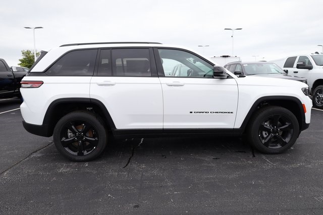 2024 Jeep Grand Cherokee Altitude X 3