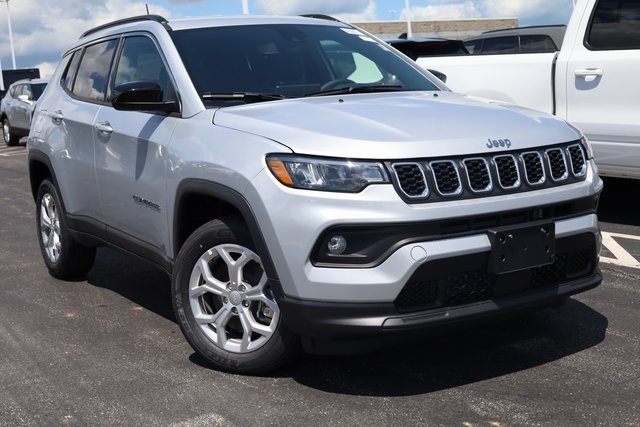 2024 Jeep Compass Latitude 2