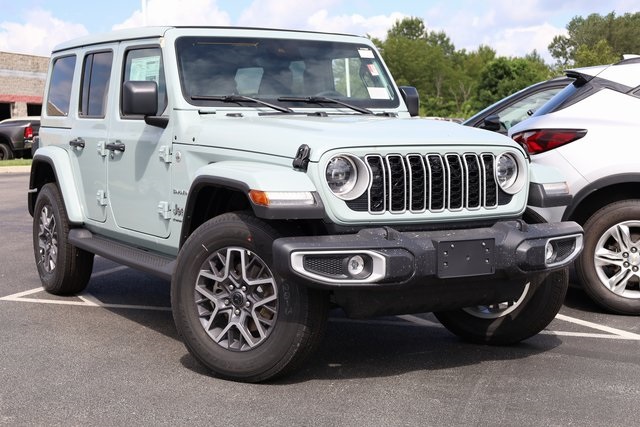 2024 Jeep Wrangler Sahara 2