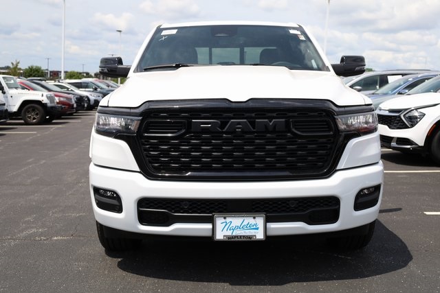 2025 Ram 1500 Big Horn/Lone Star 3