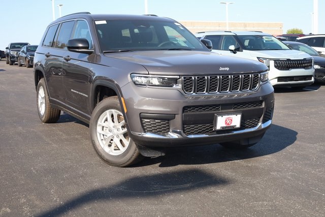 2024 Jeep Grand Cherokee L Laredo 2