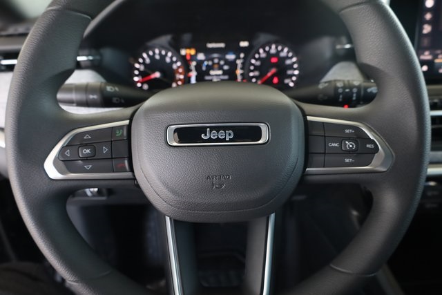 2025 Jeep Compass Sport 11