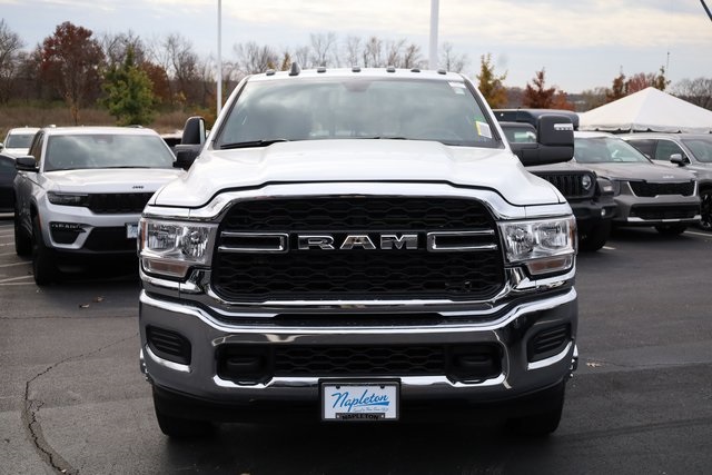 2024 Ram 3500 Tradesman 3