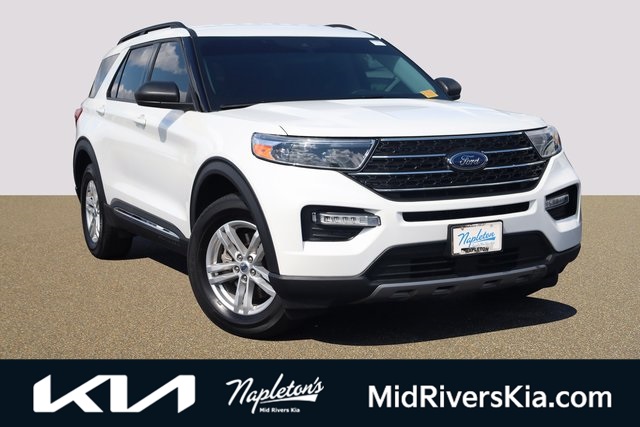 2023 Ford Explorer XLT 1