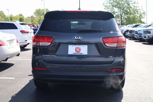 2017 Kia Sorento LX 6