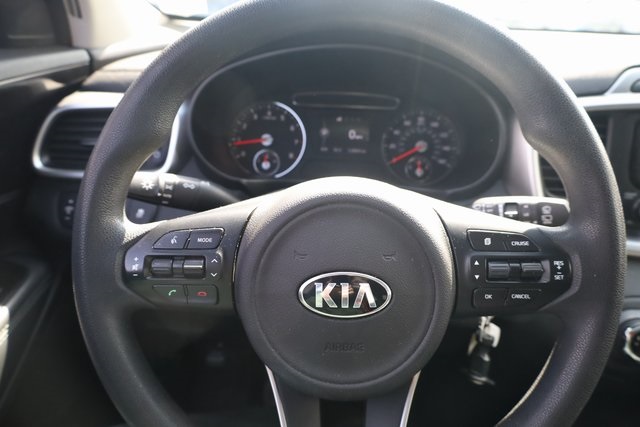 2017 Kia Sorento LX 11