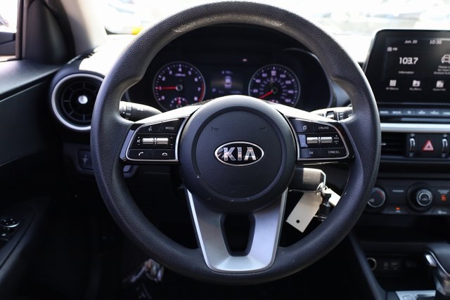 2020 Kia Forte FE 10